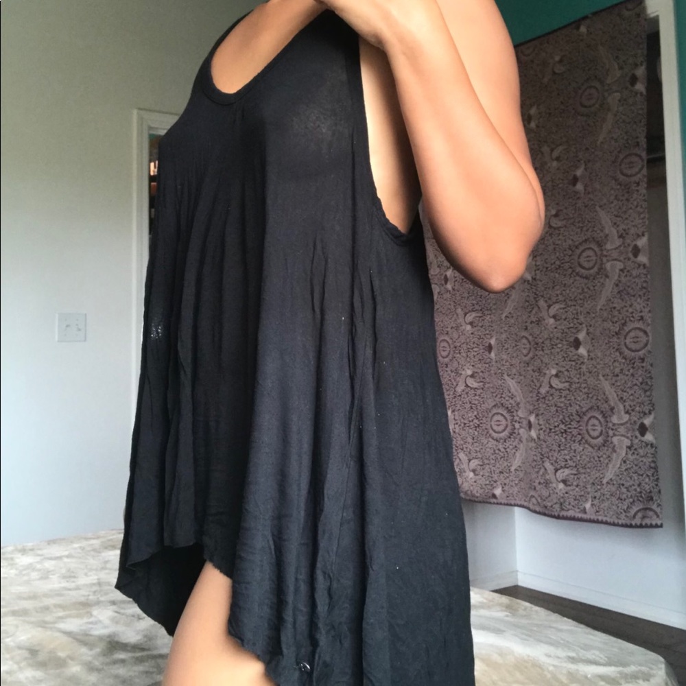 Black flowy tank top